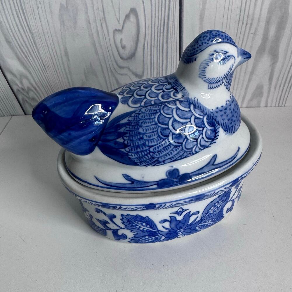 Vintage Ceramic Hen on Nest Floral Egg Holder White Blue Asian MCM